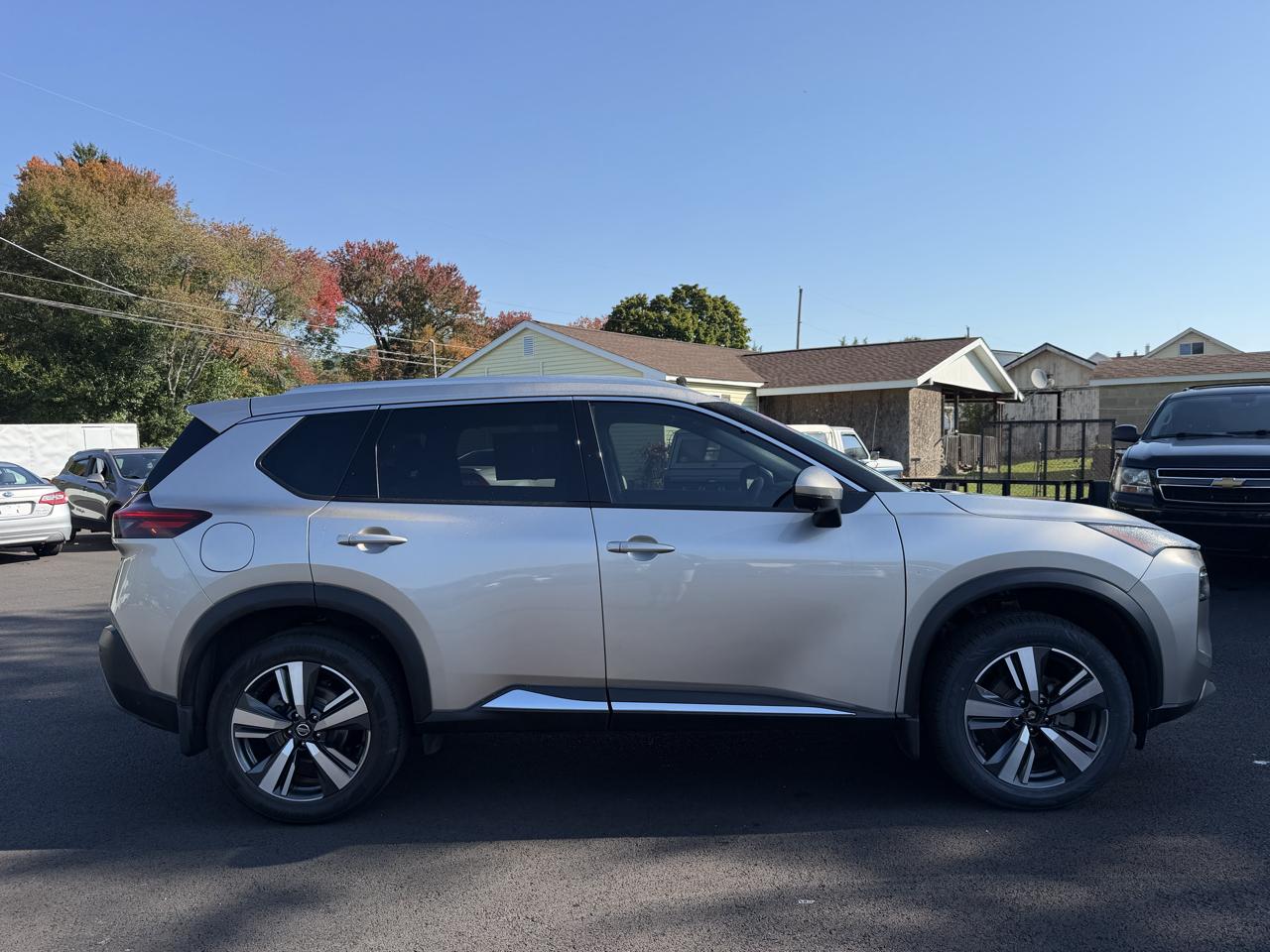 Nissan Rogue  2021