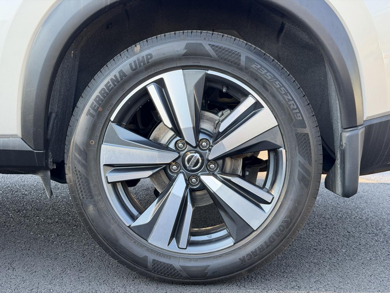 Nissan Rogue  2021