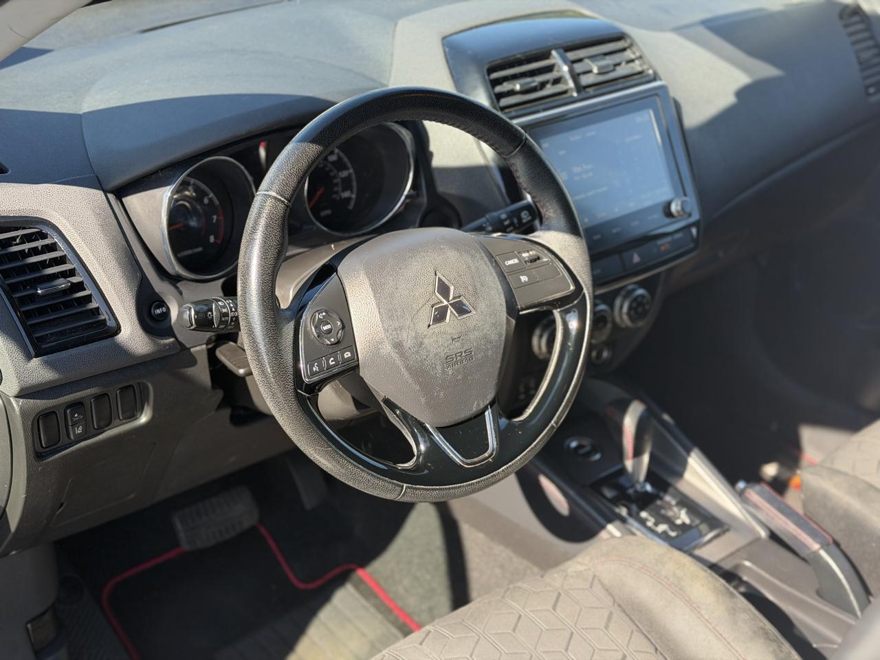 Mitsubishi Outlander Sport  2023