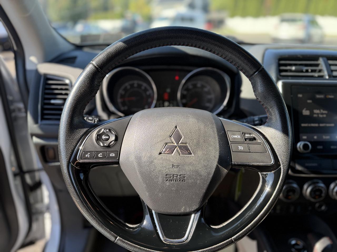 Mitsubishi Outlander Sport  2023
