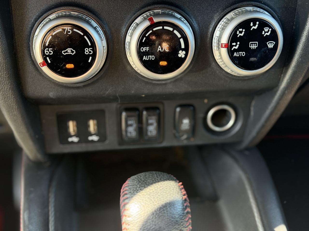 Mitsubishi Outlander Sport  2023