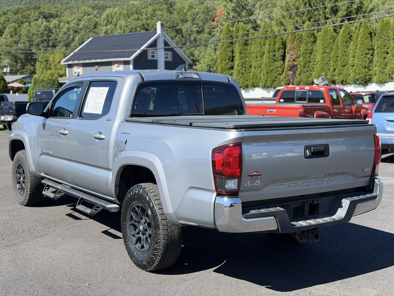 Toyota Tacoma  2021