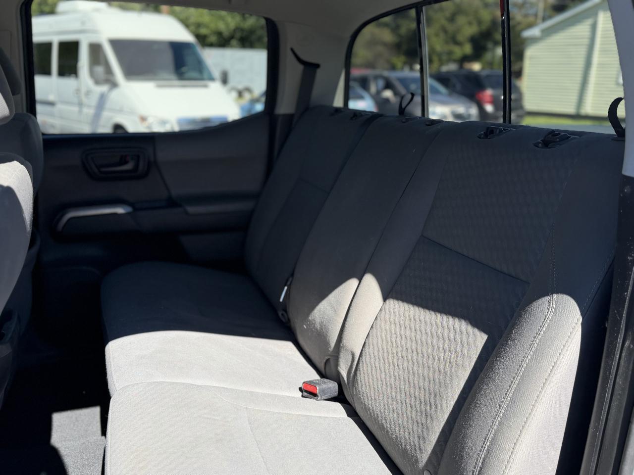 Toyota Tacoma  2021