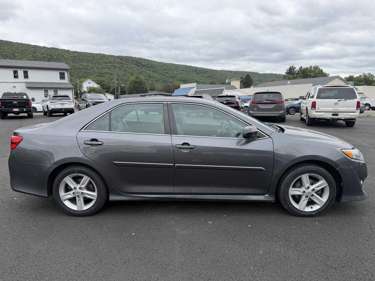 Toyota Camry  2014