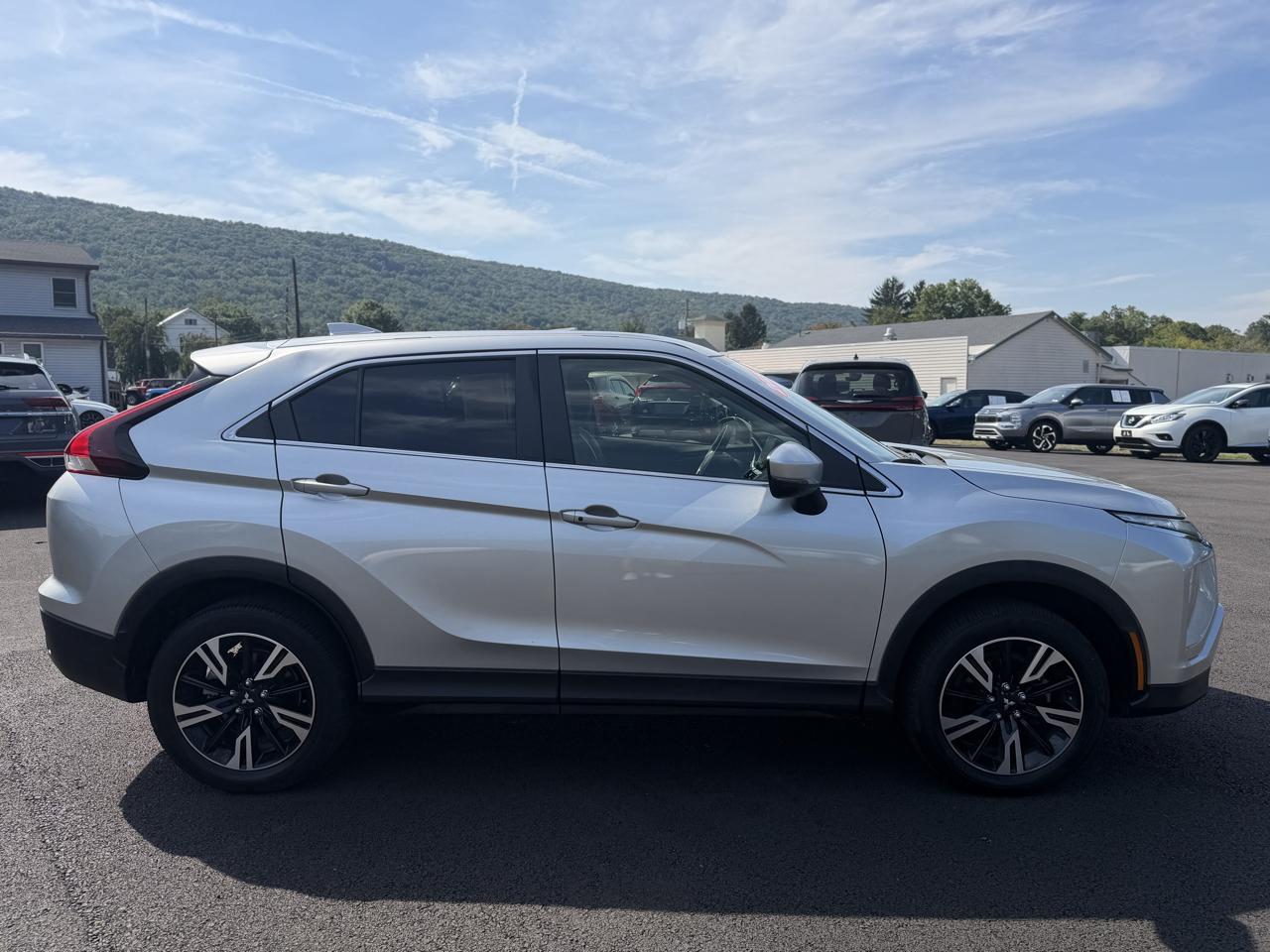 Mitsubishi Eclipse Cross  2024