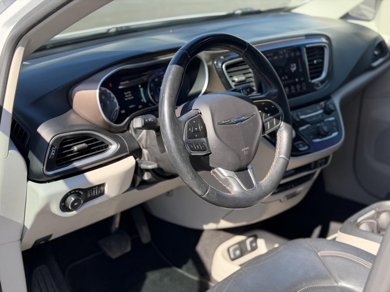 Chrysler Pacifica  2018