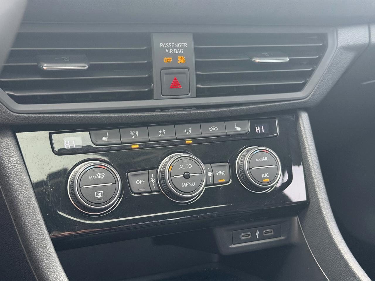 Volkswagen Jetta  2020
