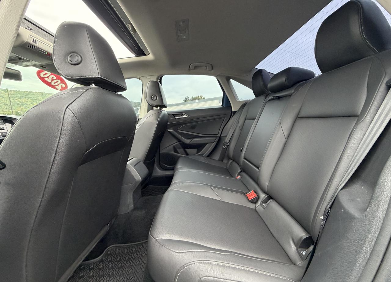 Volkswagen Jetta  2020