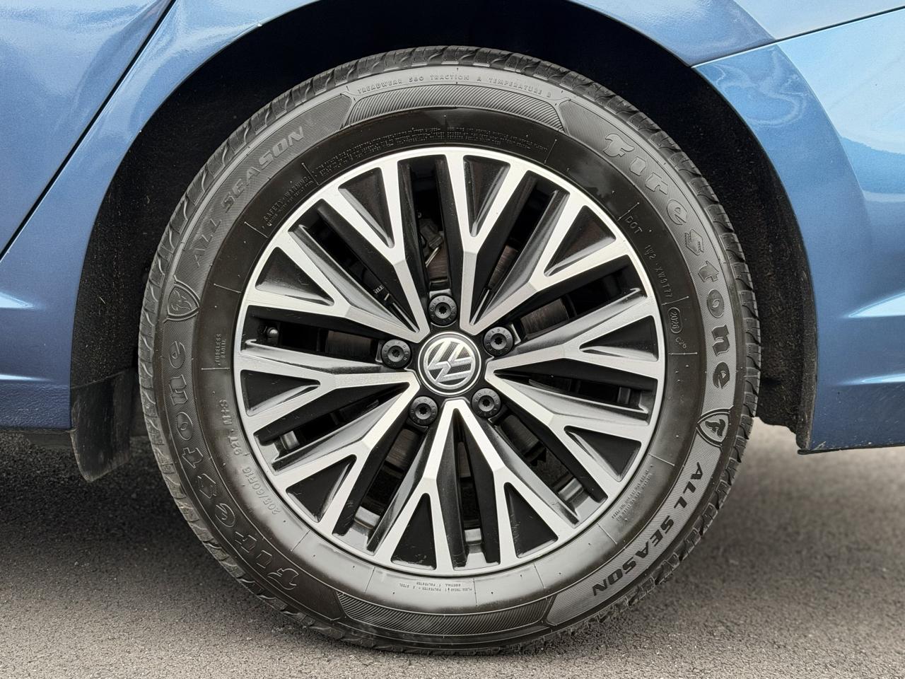 Volkswagen Jetta  2020