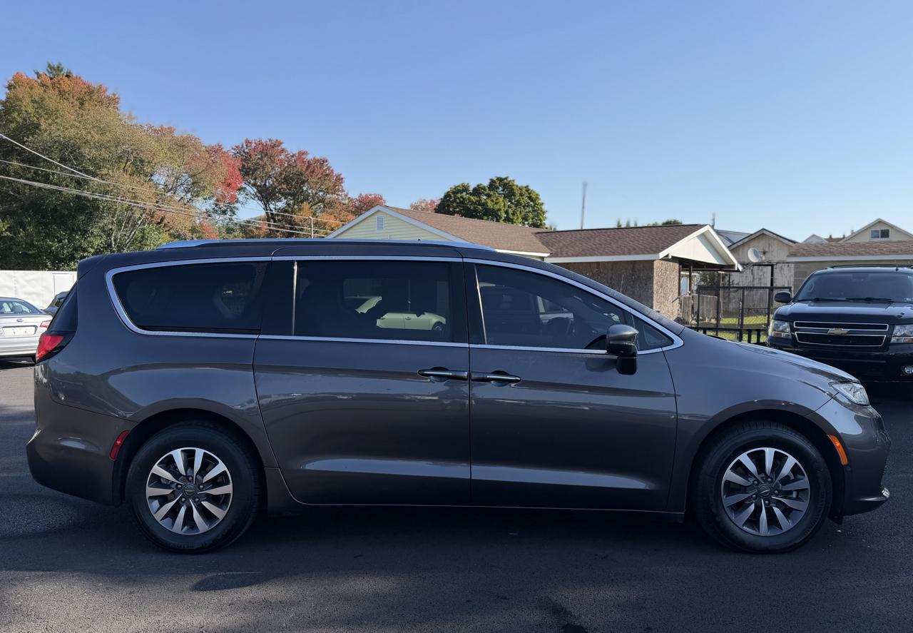 Chrysler Pacifica Hybrid  2021
