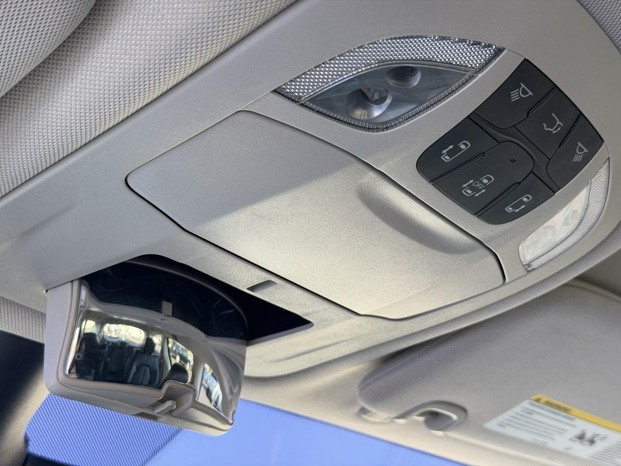 Chrysler Pacifica Hybrid  2021