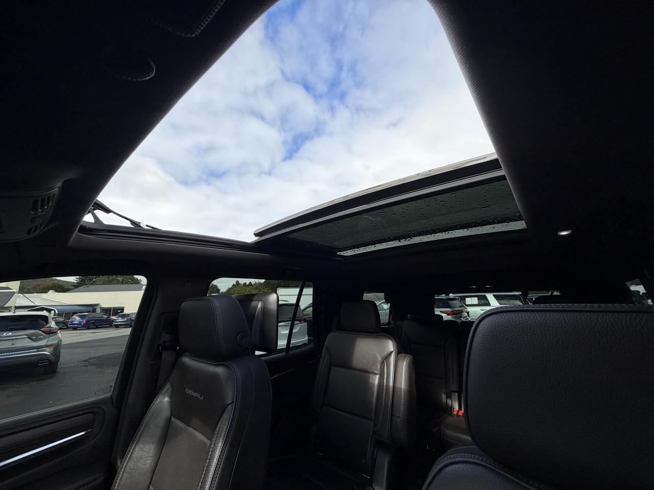 GMC Yukon  2021