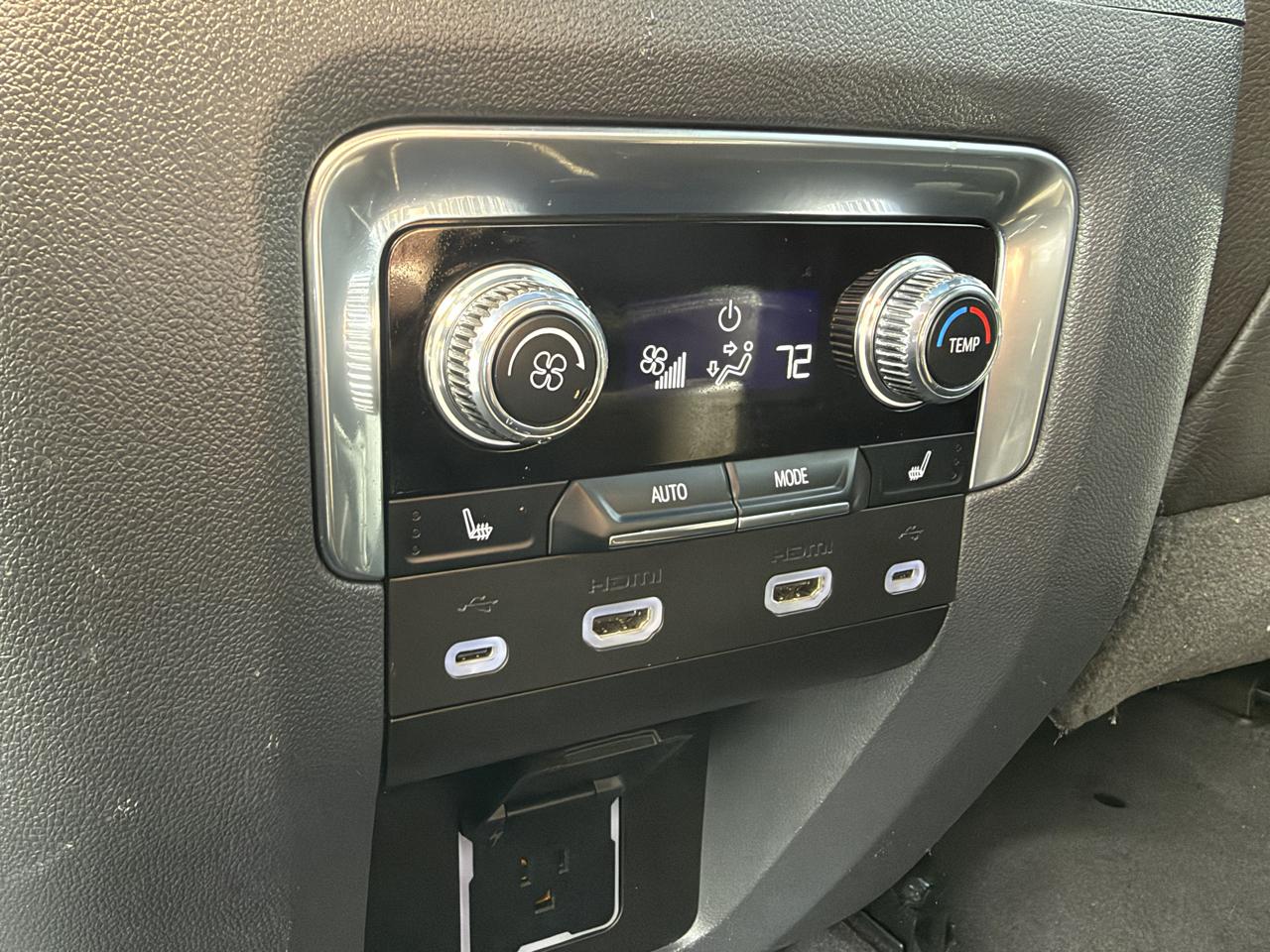 GMC Yukon  2021