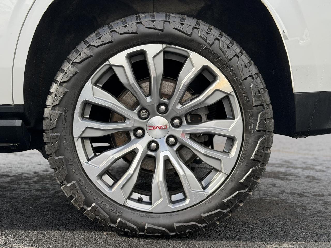 GMC Yukon  2021