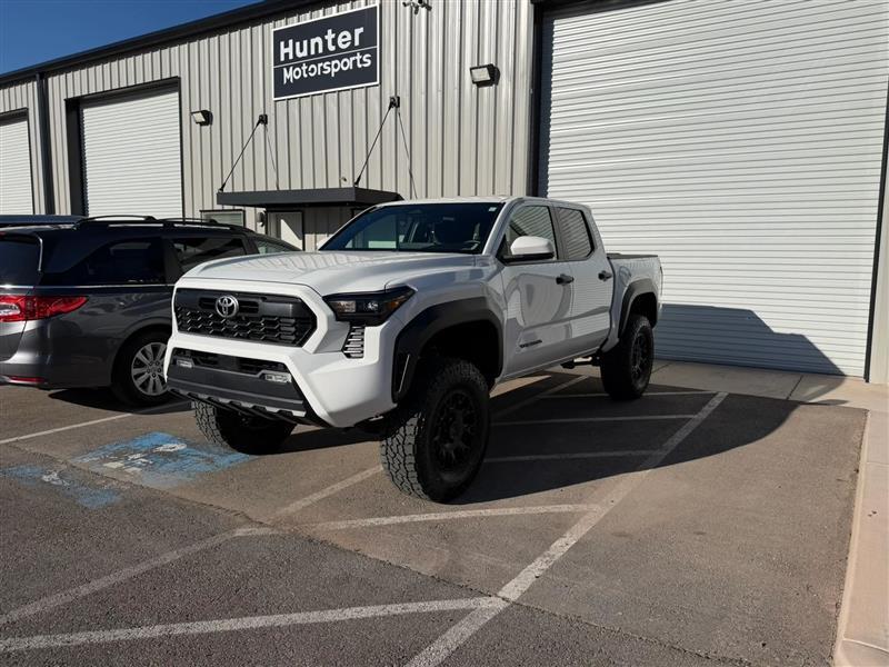 2024 Toyota Tacoma TRD Off-Road Pickup 4D 5 ft
