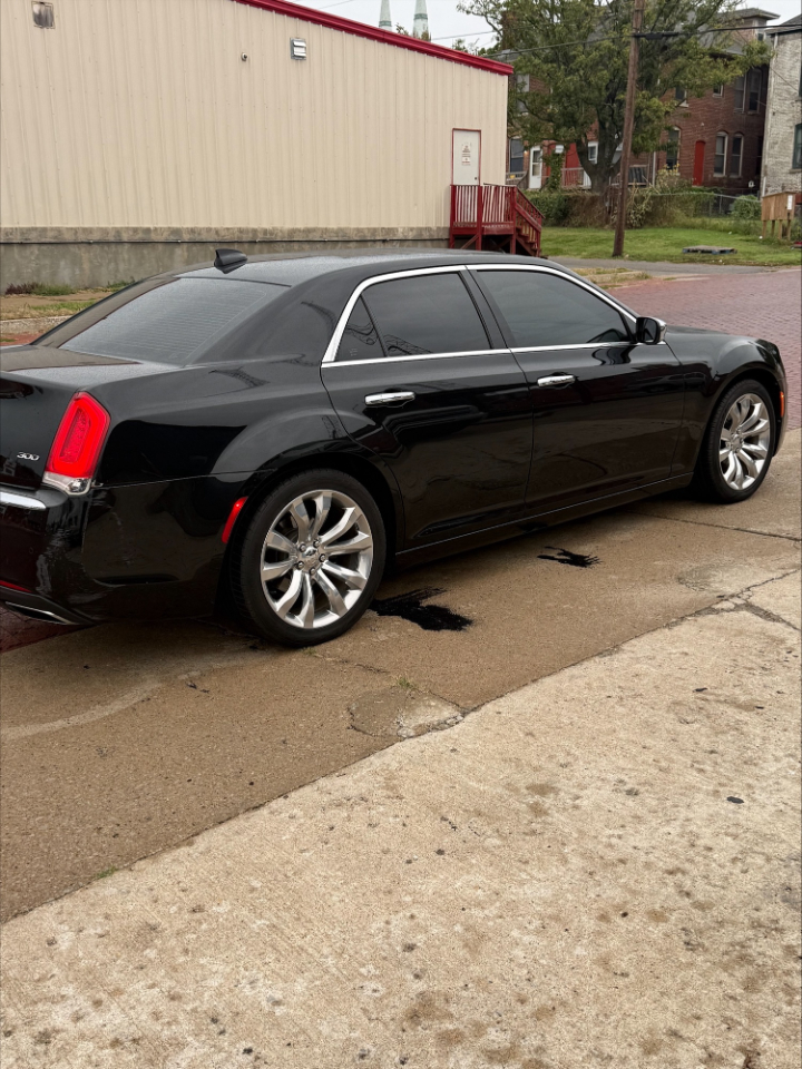 Chrysler 300  2018 Chrysler 300  2018