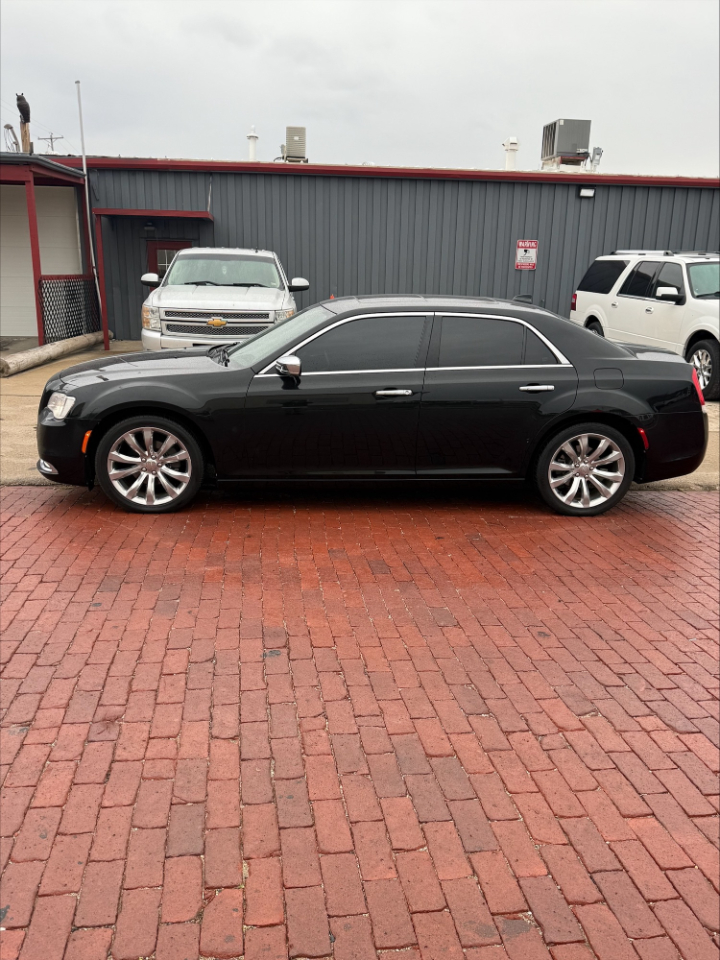 Chrysler 300  2018 Chrysler 300  2018