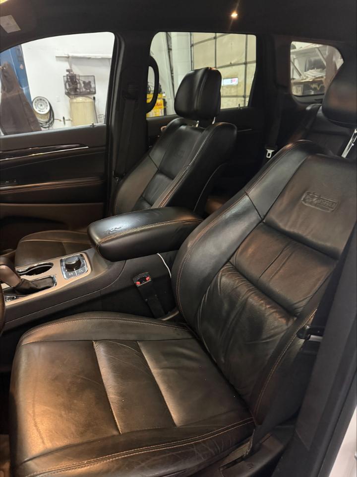 Jeep Grand Cherokee  2016