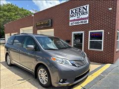 2017 Toyota Sienna 