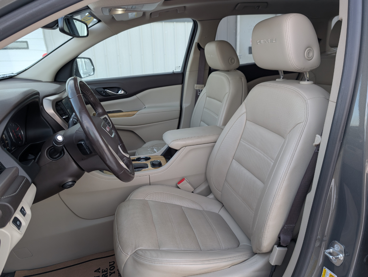 GMC Acadia Denali AWD 2018