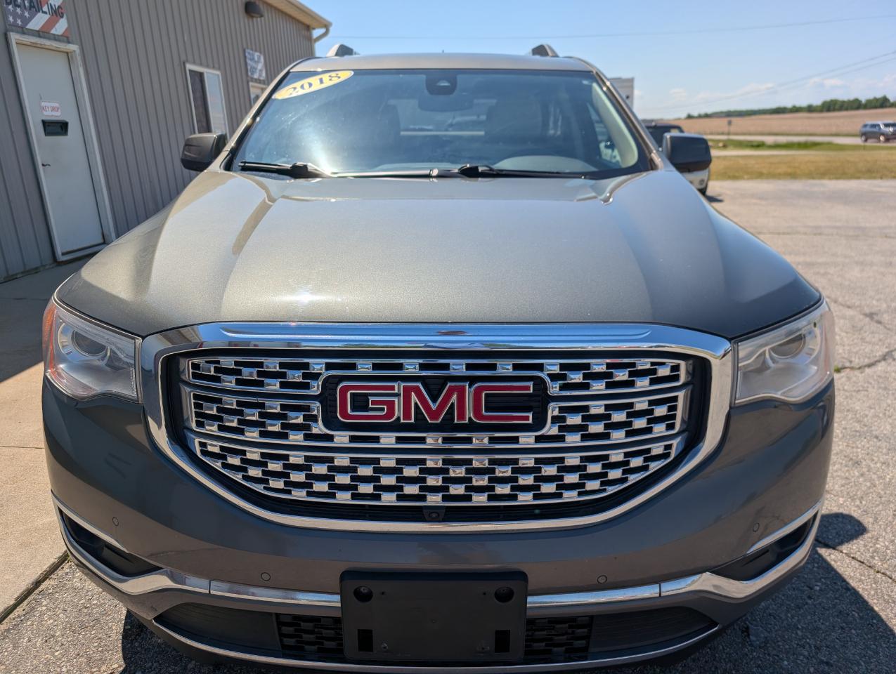 GMC Acadia Denali AWD 2018
