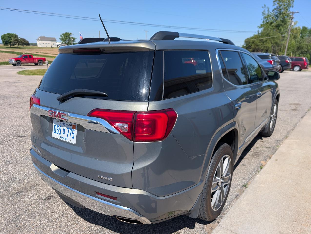 GMC Acadia Denali AWD 2018
