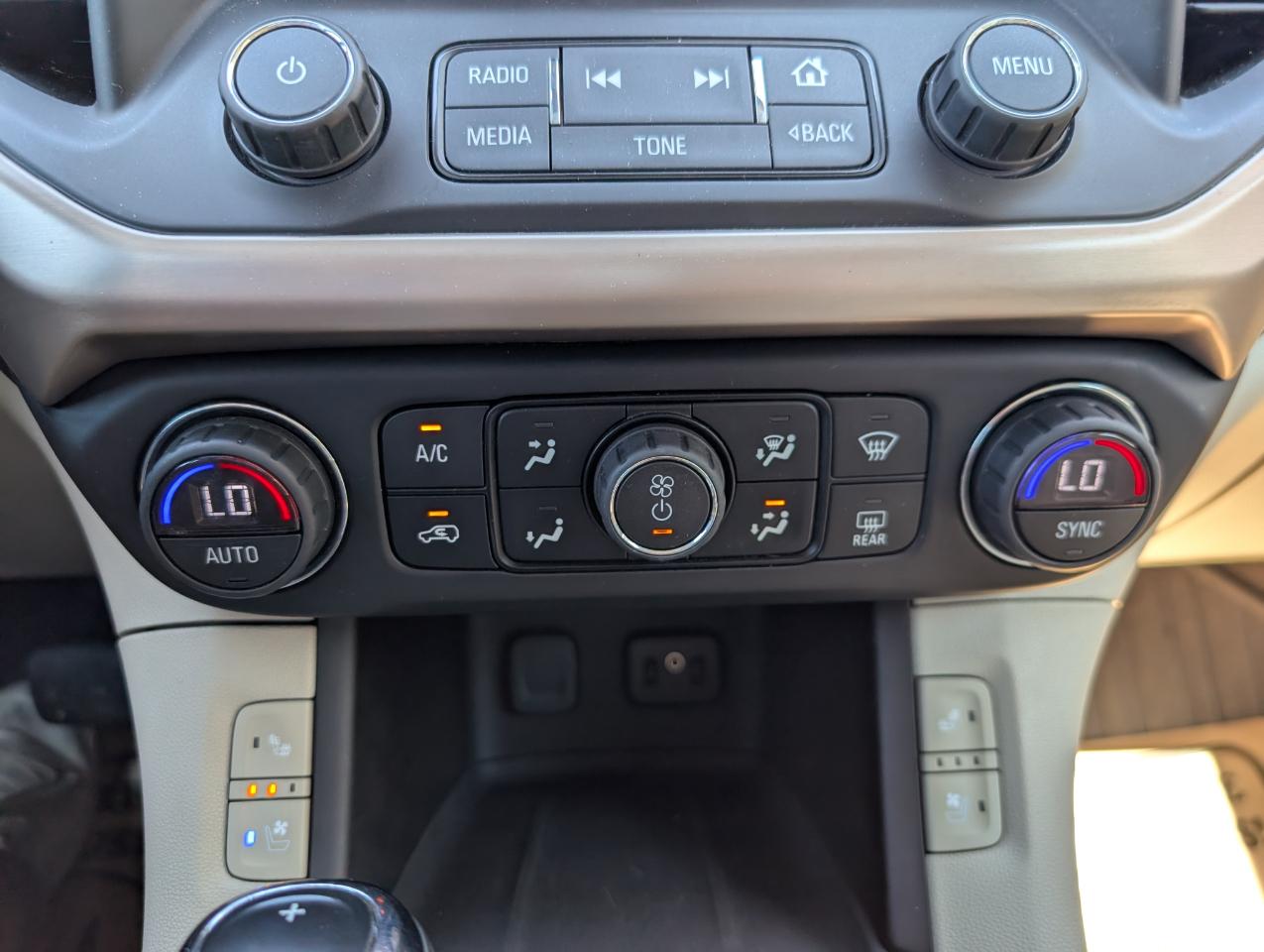 GMC Acadia Denali AWD 2018