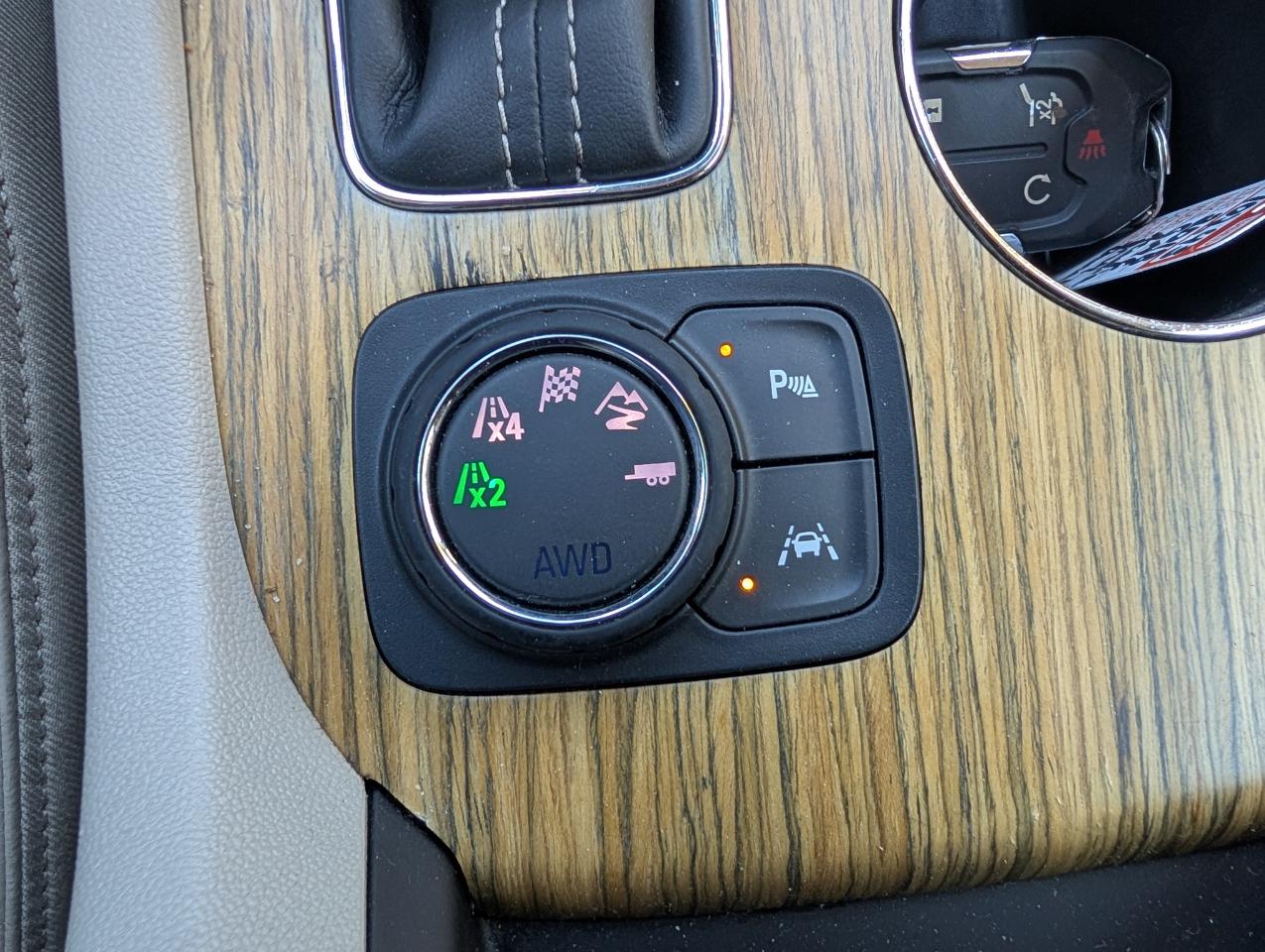 GMC Acadia Denali AWD 2018