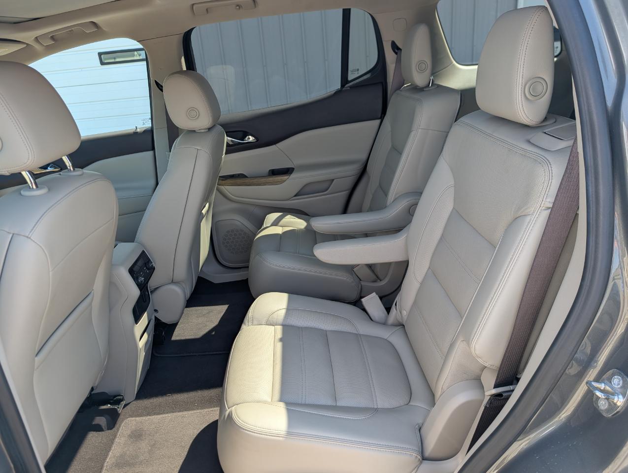 GMC Acadia Denali AWD 2018