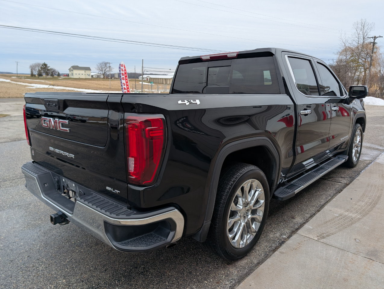GMC Sierra 1500 SLT Crew Cab 4WD 2023