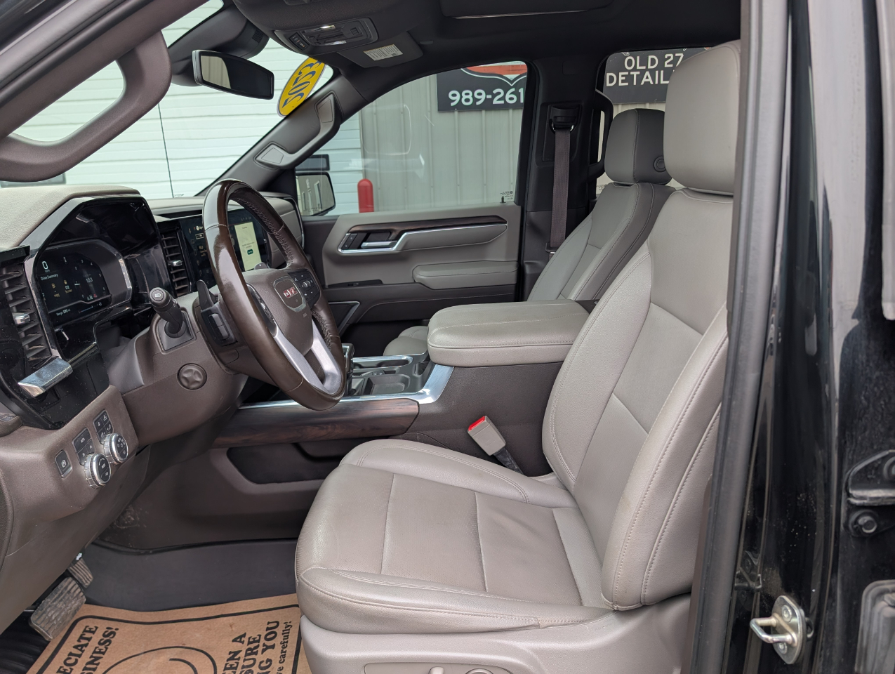 GMC Sierra 1500 SLT Crew Cab 4WD 2023