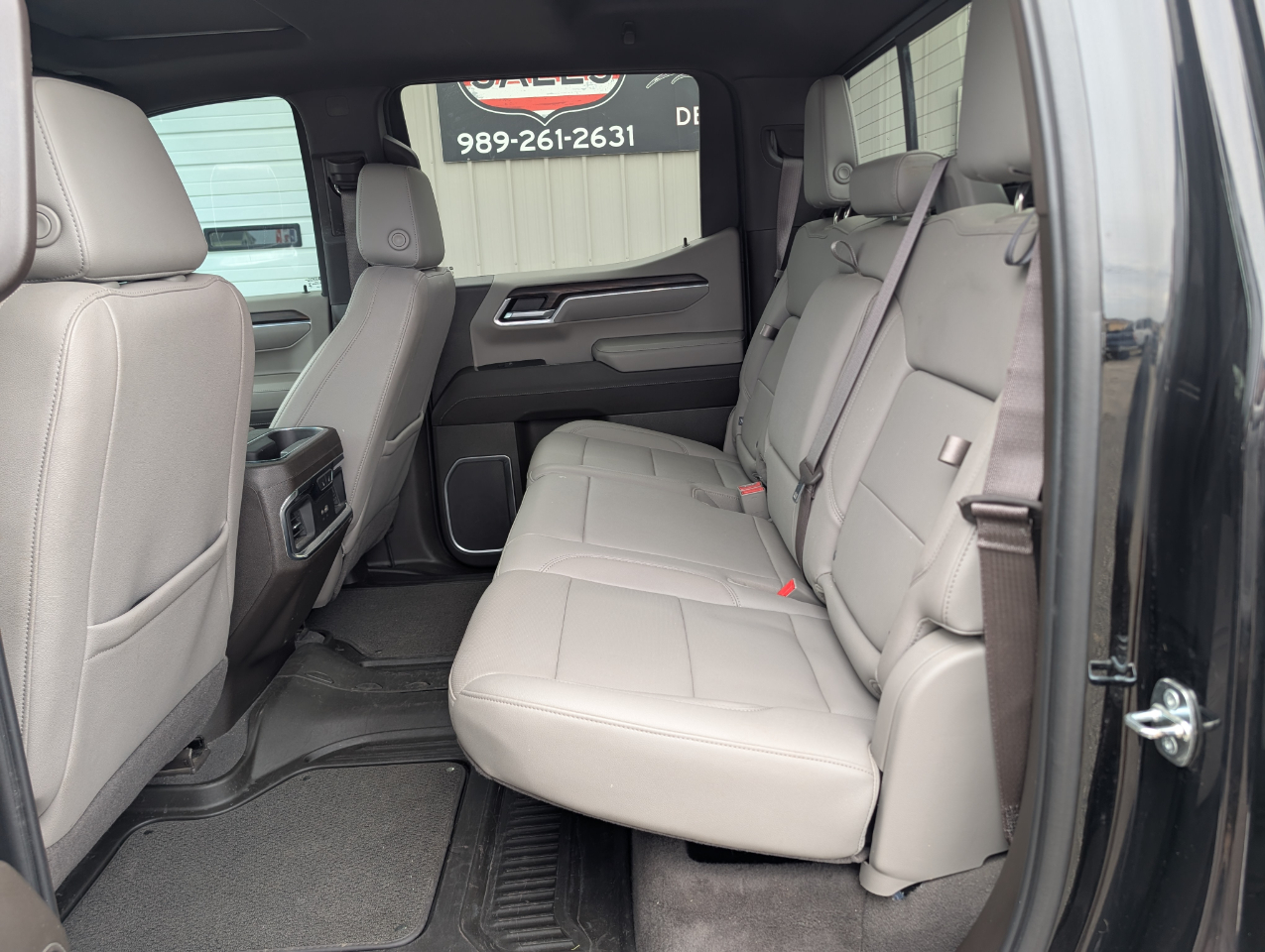 GMC Sierra 1500 SLT Crew Cab 4WD 2023