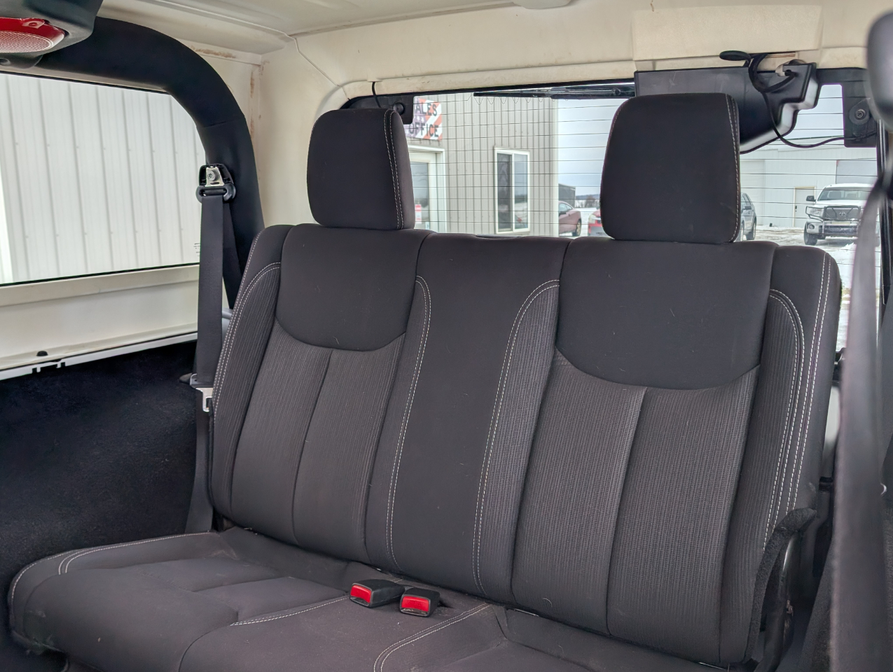 Jeep Wrangler Sahara 4WD 2013