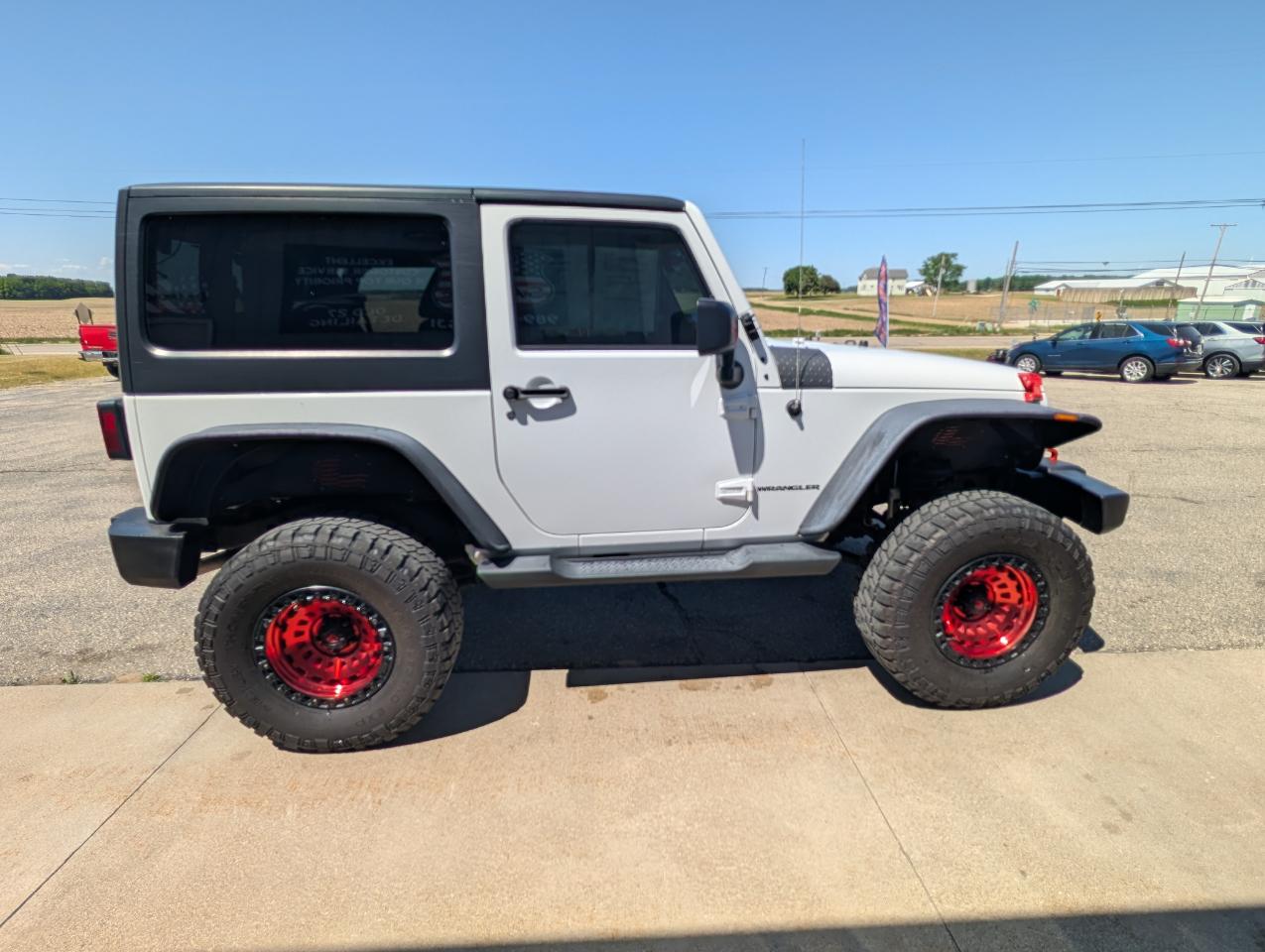 Jeep Wrangler Sahara 4WD 2013