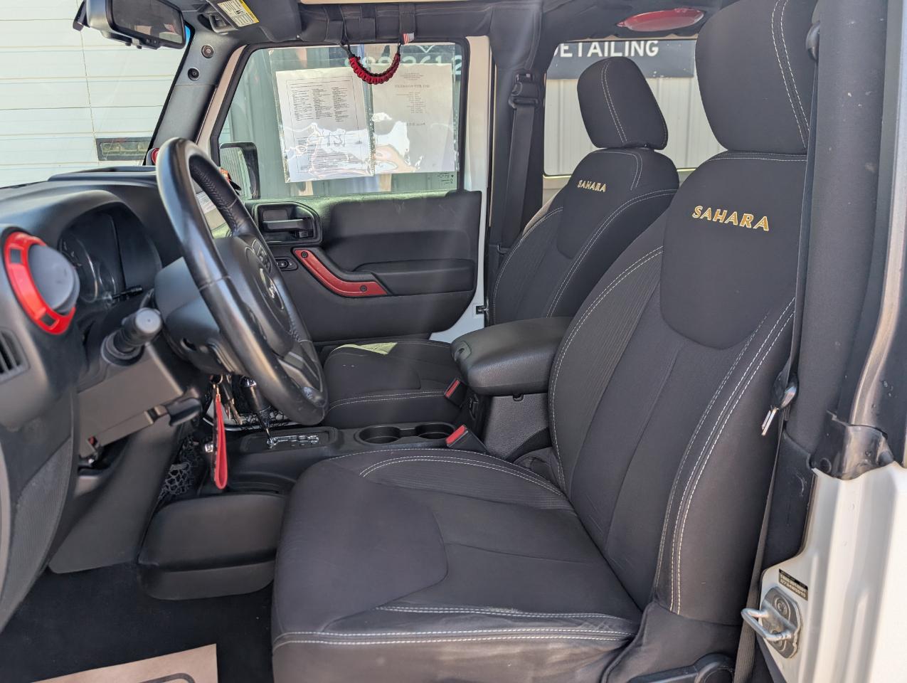 Jeep Wrangler Sahara 4WD 2013