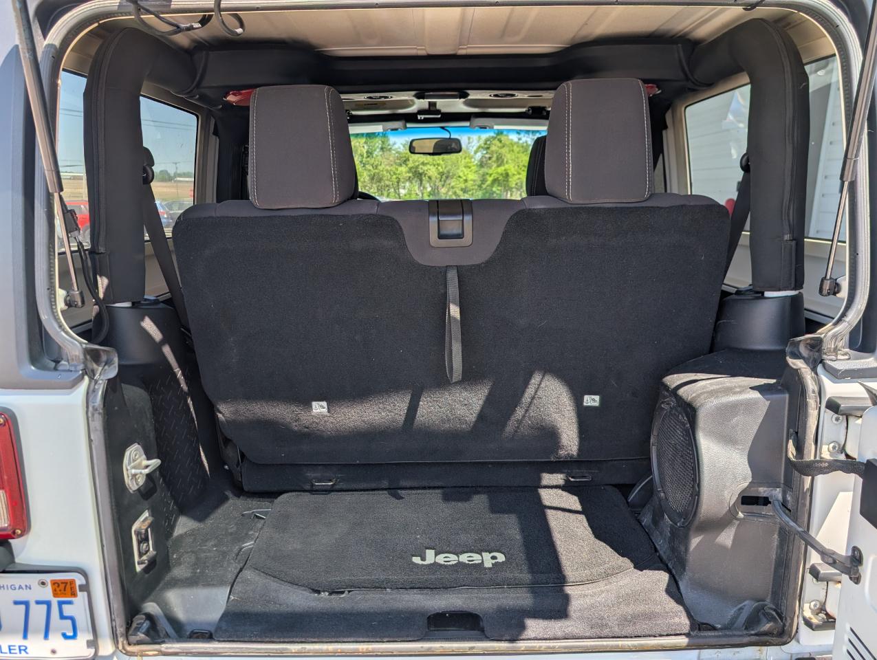 Jeep Wrangler Sahara 4WD 2013
