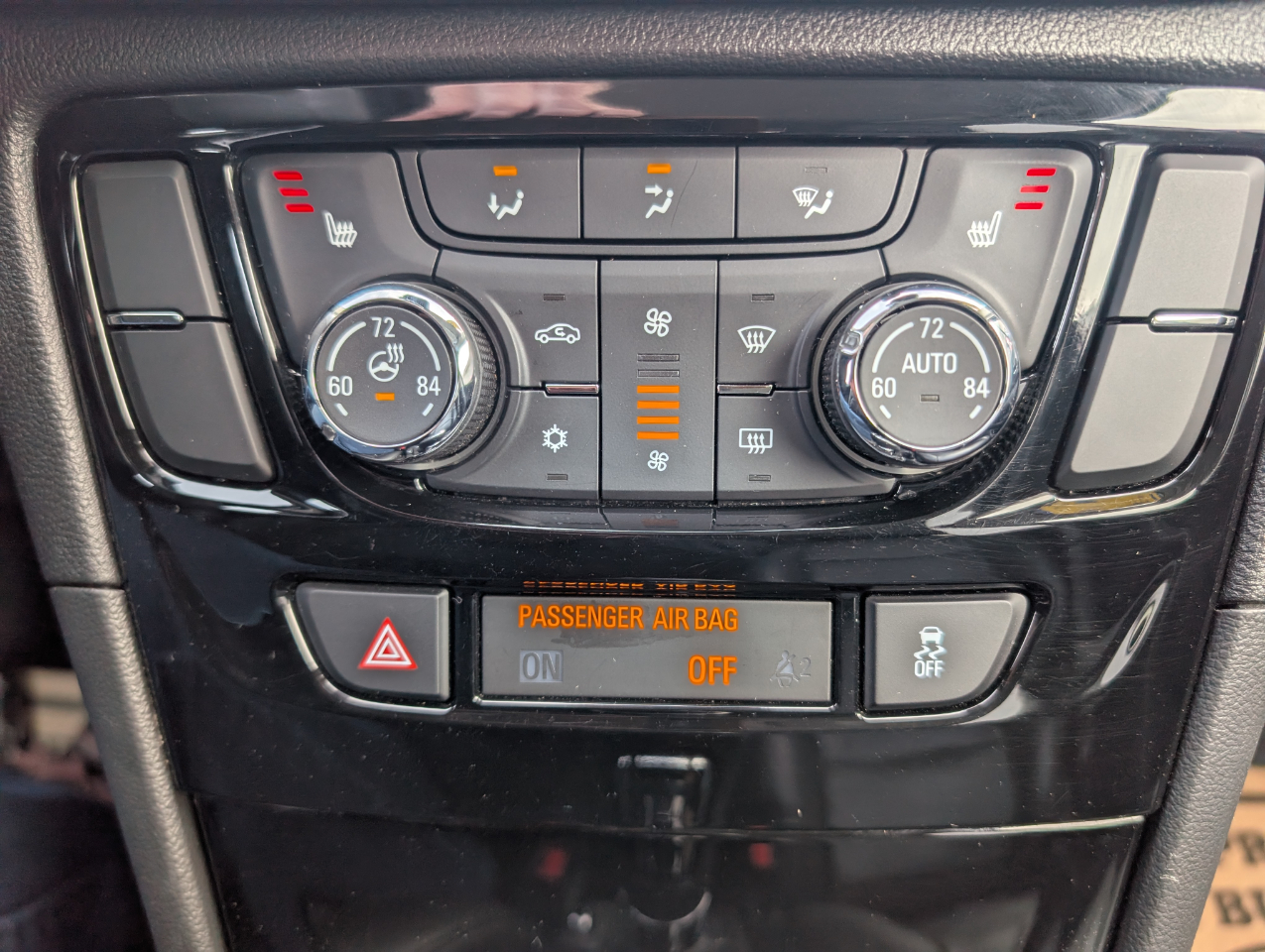 Buick Encore Essence FWD 2019