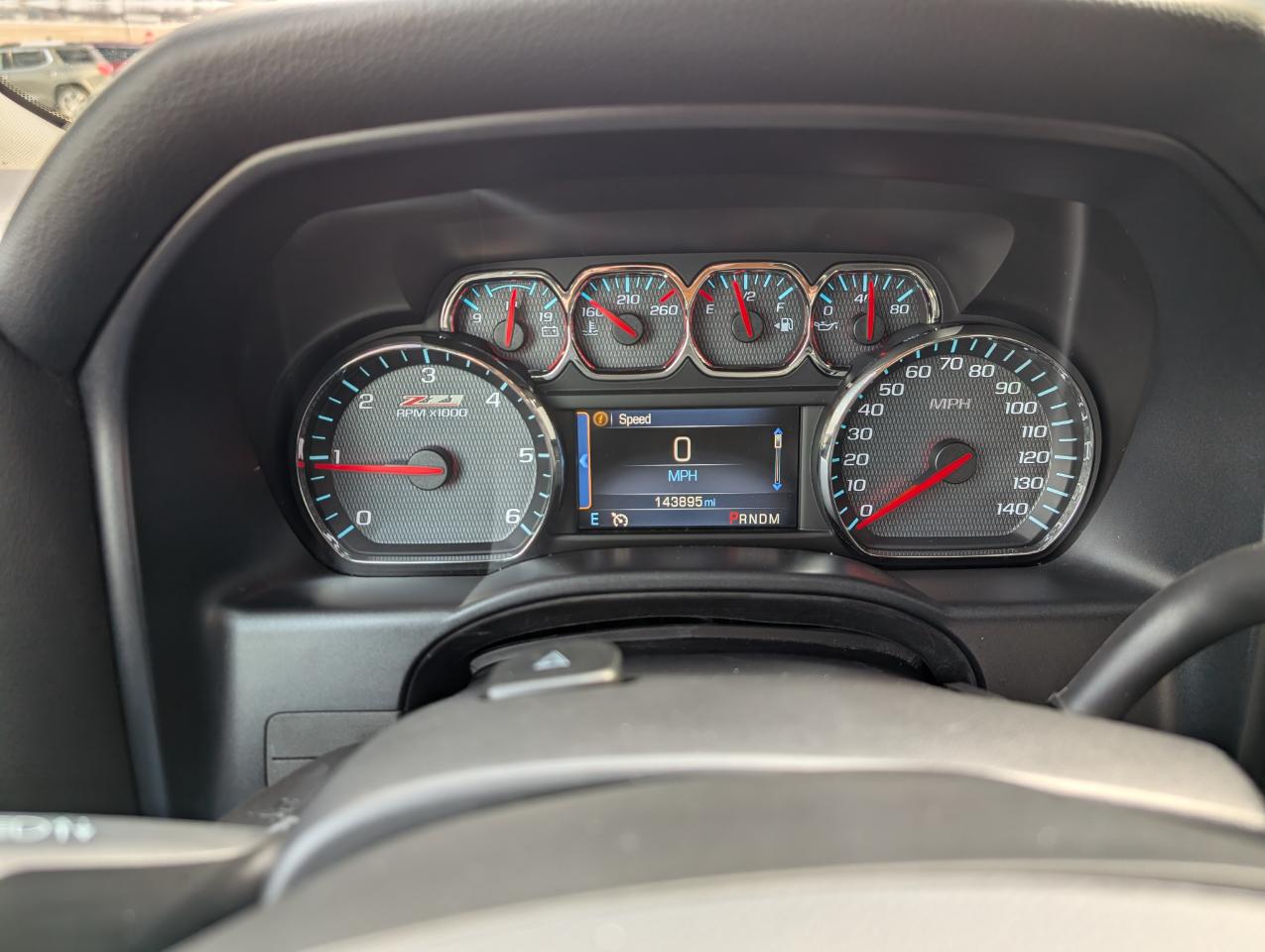 Chevrolet Silverado 1500 1LT Crew Cab 4WD 2014