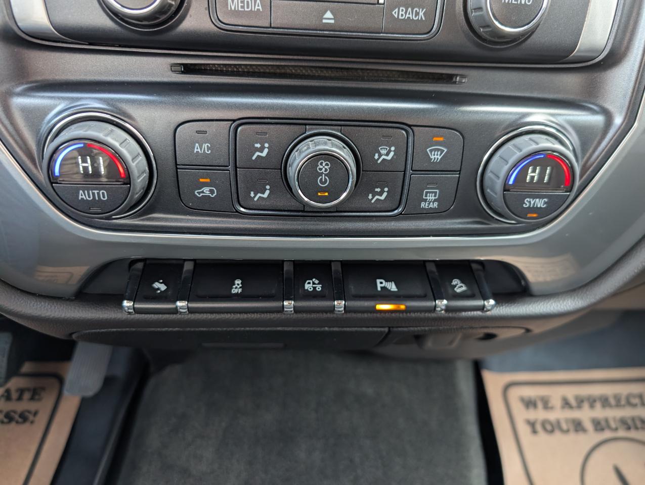 Chevrolet Silverado 1500 1LT Crew Cab 4WD 2014