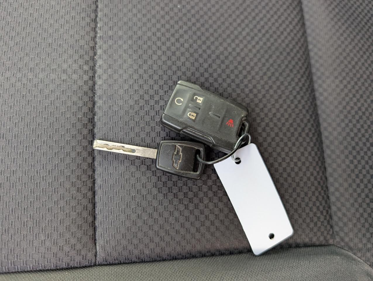 Chevrolet Silverado 1500 1LT Crew Cab 4WD 2014