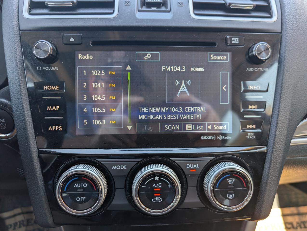 Subaru Forester 2.5i Touring 2017