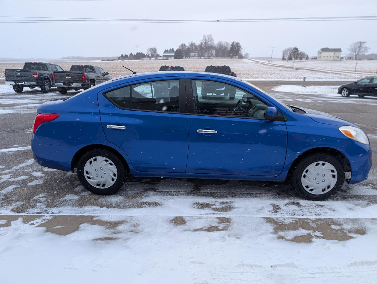 Nissan Versa 1.6 SV Sedan 2012