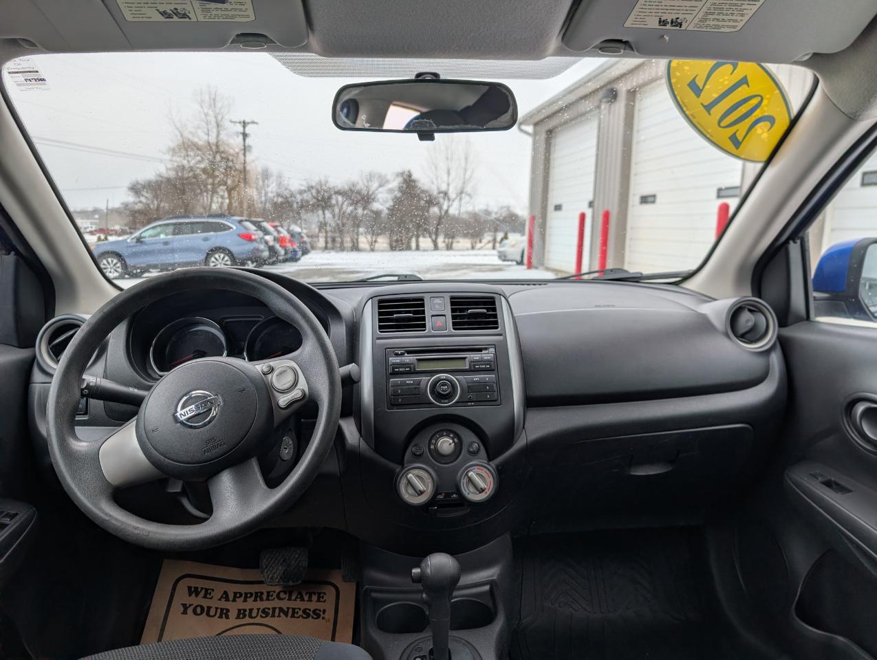 Nissan Versa 1.6 SV Sedan 2012