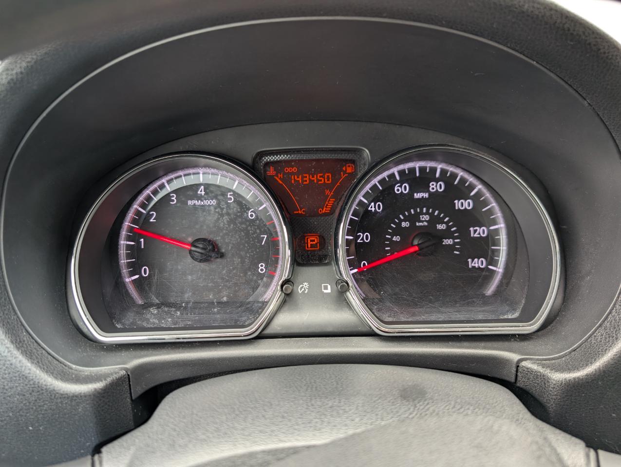 Nissan Versa 1.6 SV Sedan 2012