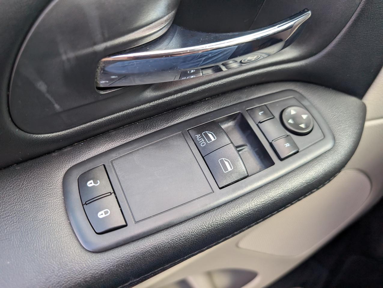 Dodge Grand Caravan SE 2017