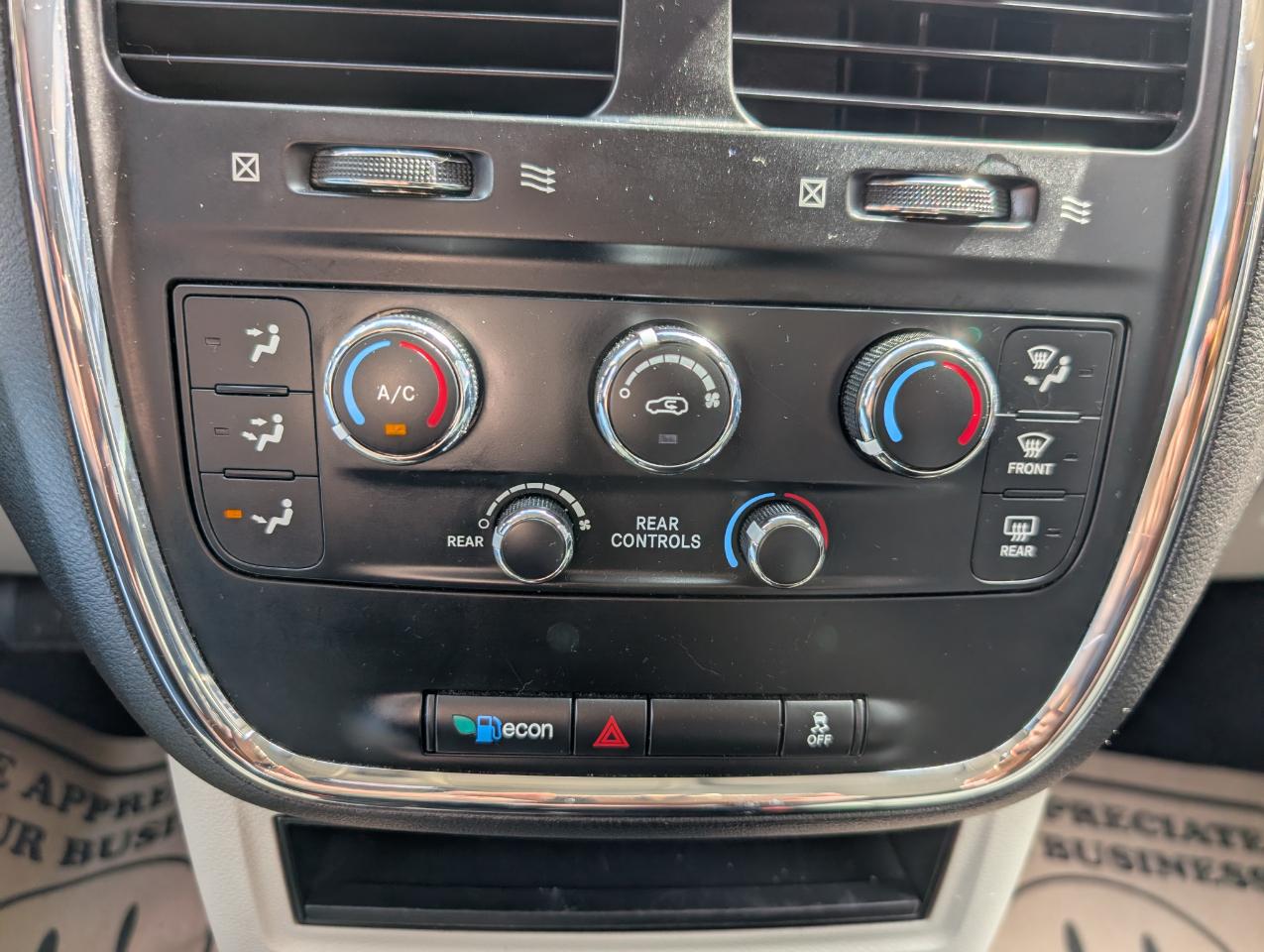 Dodge Grand Caravan SE 2017