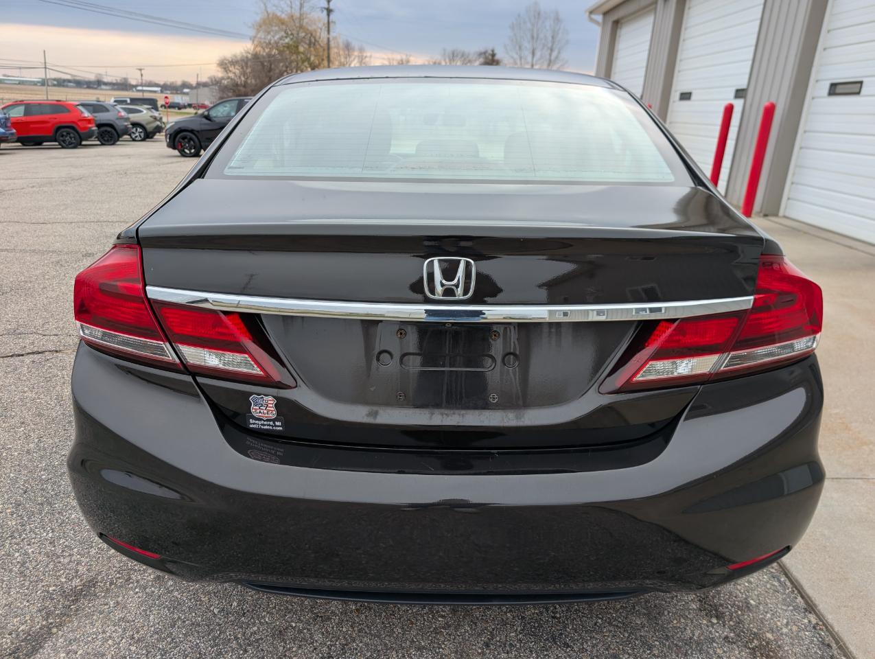 Honda Civic LX Sedan 5-Speed AT 2013