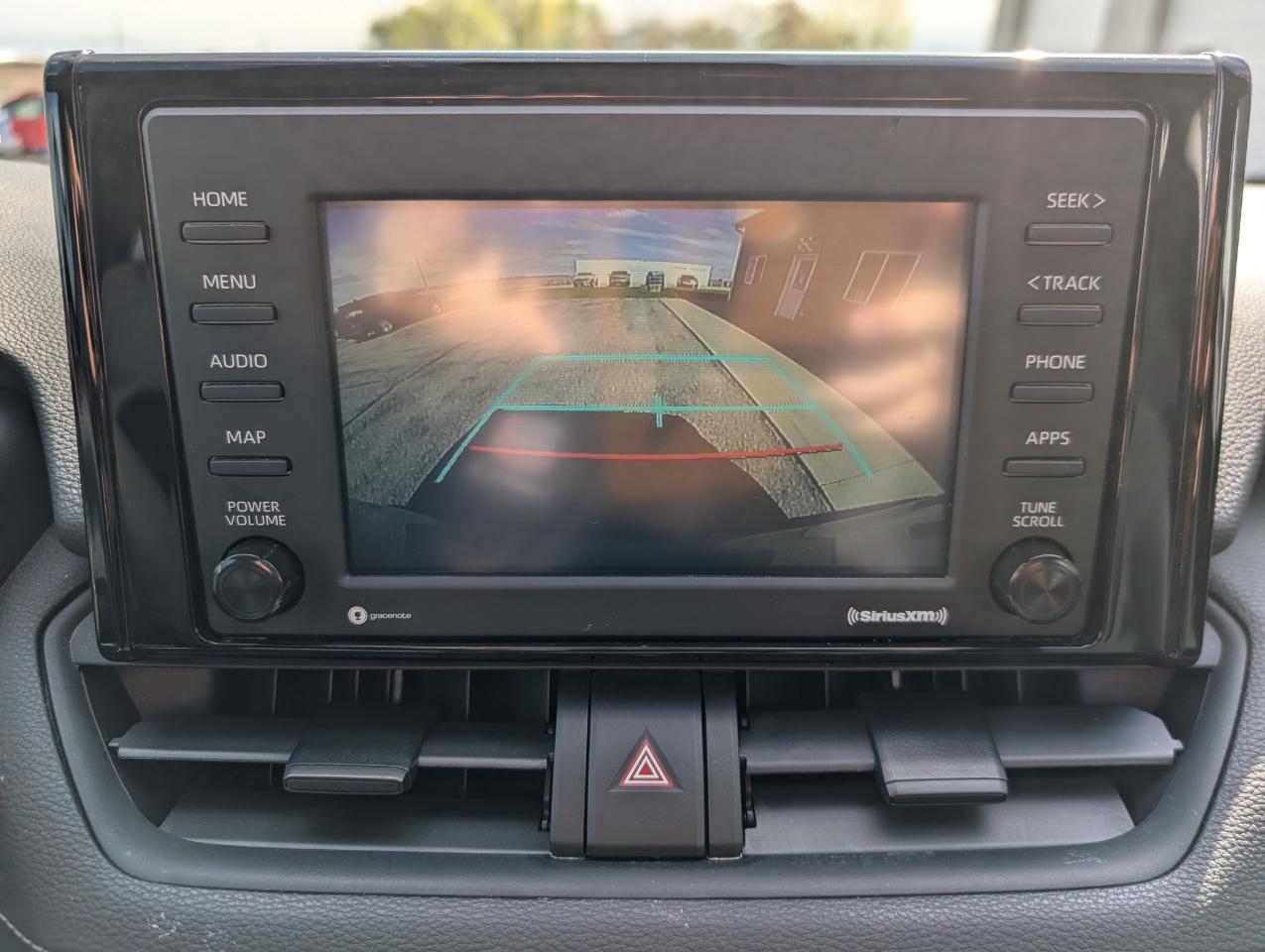 Toyota RAV4 LE AWD 2021