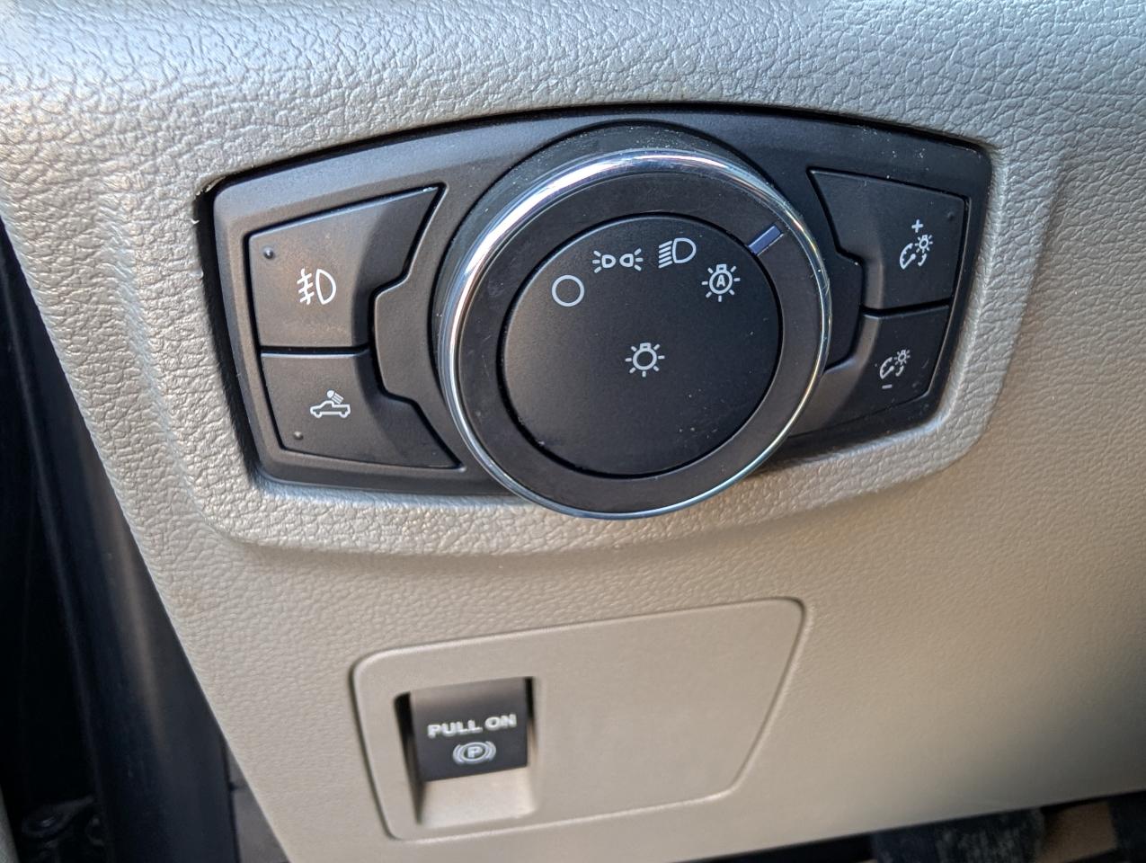 Ford F-150 XL SuperCrew 5.5-ft. Bed 4WD 2018