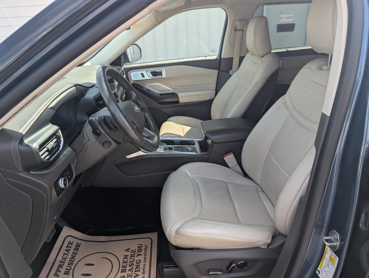 Ford Explorer Platinum AWD 2020